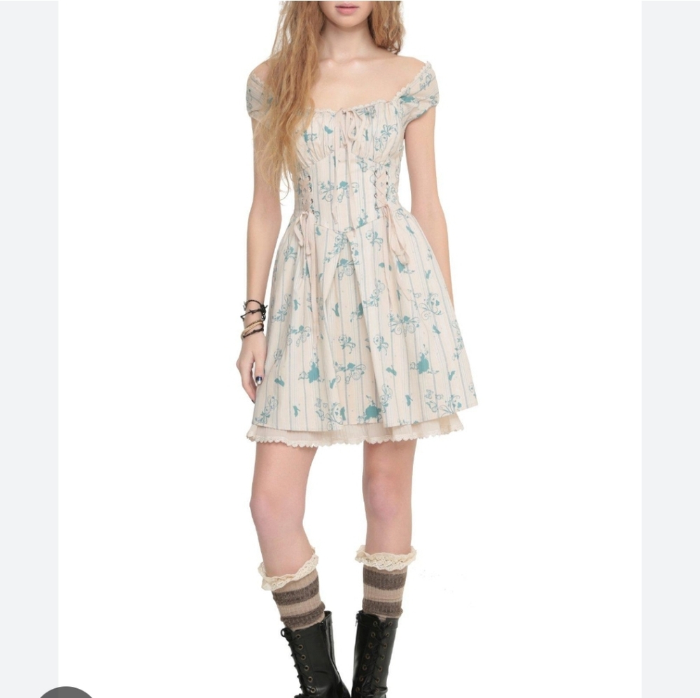 Hot Topic Cinderella Peasant Dress Sweetheart, NWT Size XL